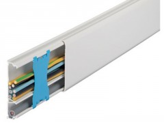 MOULURE 12X50 2,10M BLANC AVEC SEPARATION