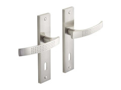 POIGNEE DE PORTE LOUNA 165MM TROU CLE ALUMINIUM
