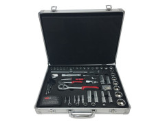 COFFRET A DOUILLES 6 PANS EN ACIER CHROME 91 PIECES