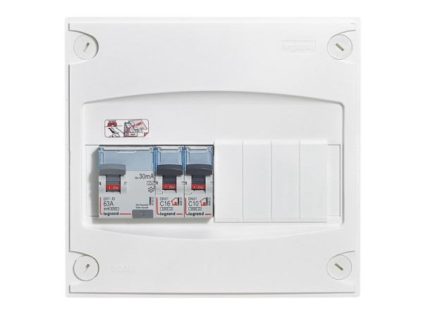 TABLEAU ELECTRIQUE EQUIPE PRECABLE 1 RANGEE 8 MODULES